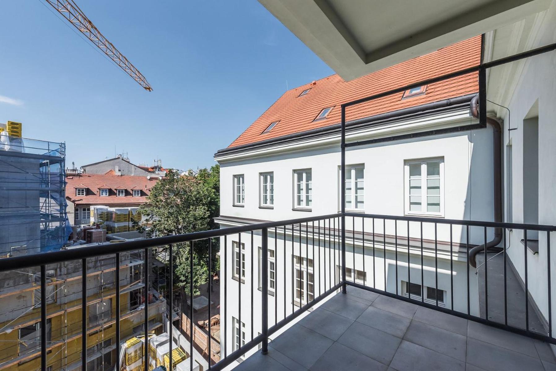 Wishlist Old Residences - New Town דירה