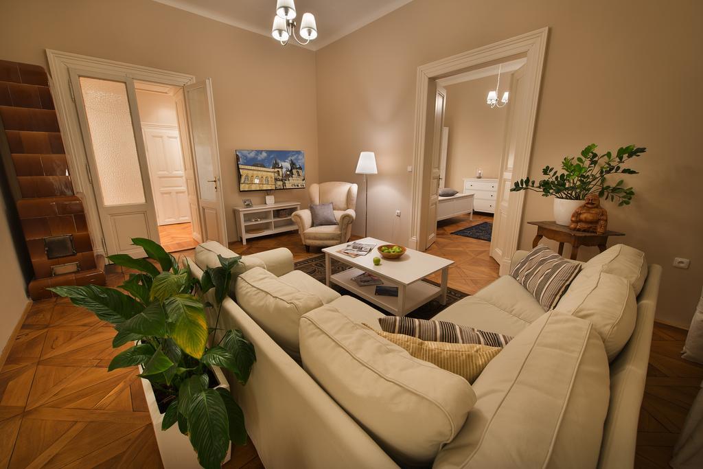 Wishlist Old Residences - New Town דירה