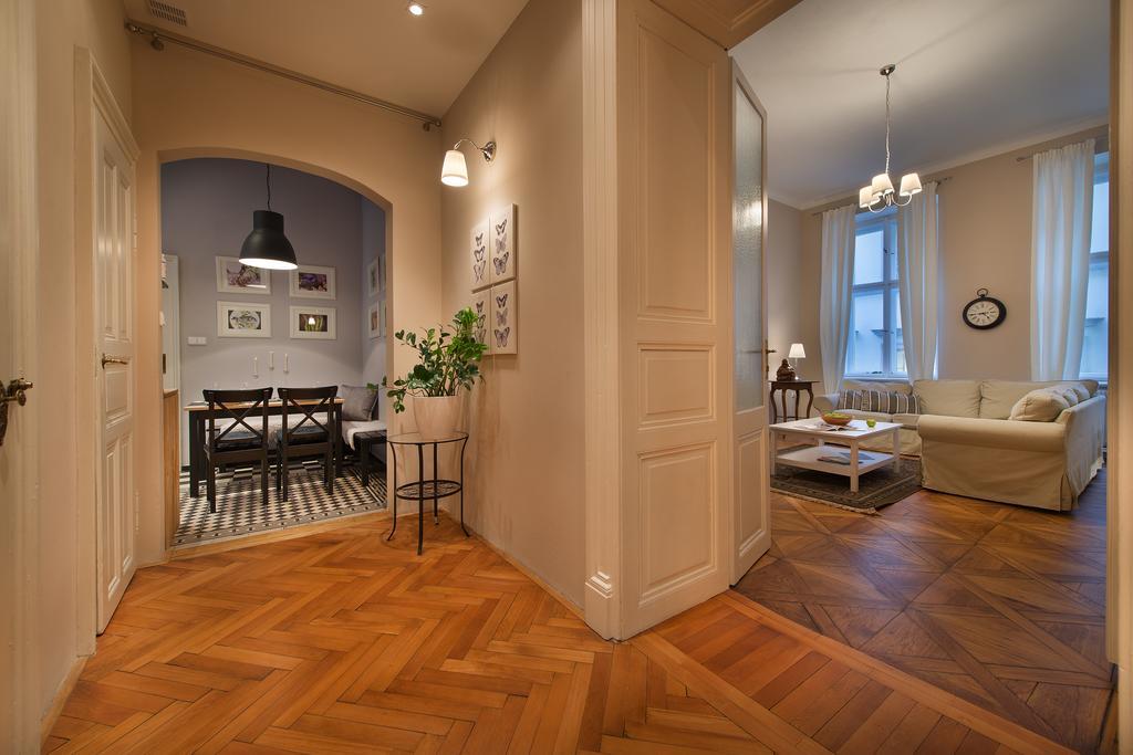 Wishlist Old Residences - New Town דירה